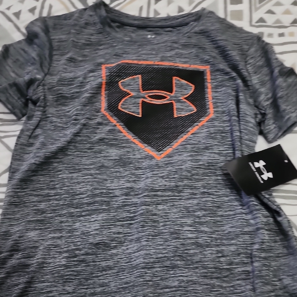 Under Armour Kids' Gray and Black Tees with Green Accents - Picture 5 of 6
